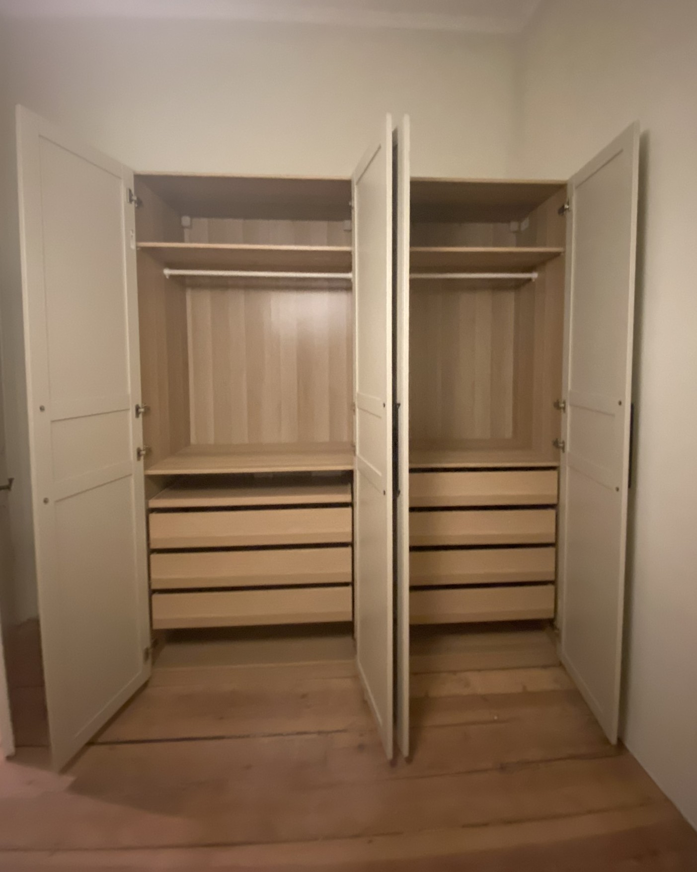 PAX Naturholz Innenausstattung – Berlin